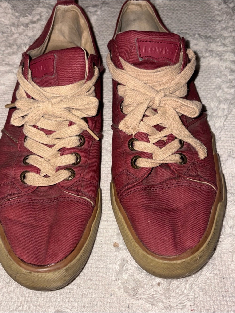 Levi's Men's Maroon Canvas Low-Top Sneakers with Cream Laces